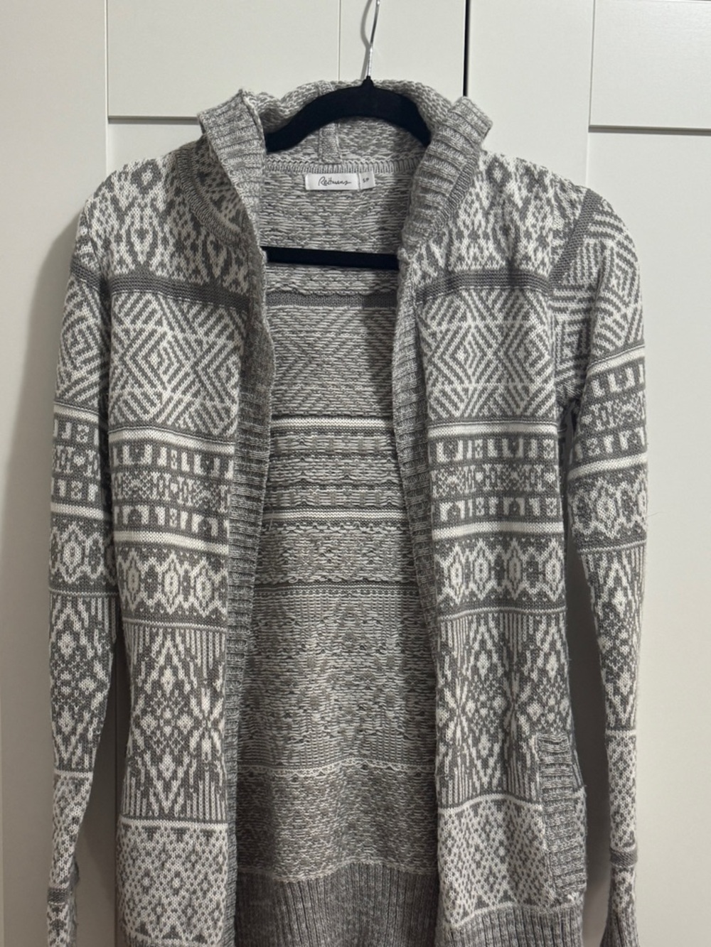Cozy Patterned Knit Cardigan - Gray & Cream